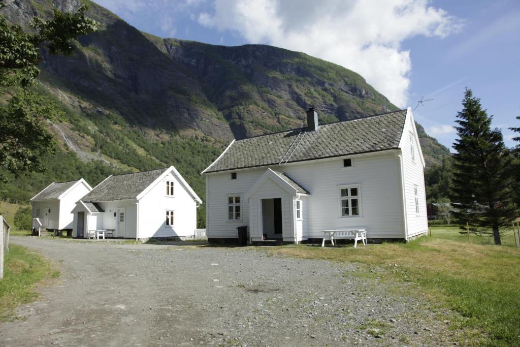 Brekke Gard Hostel Flåm Buitenkant foto