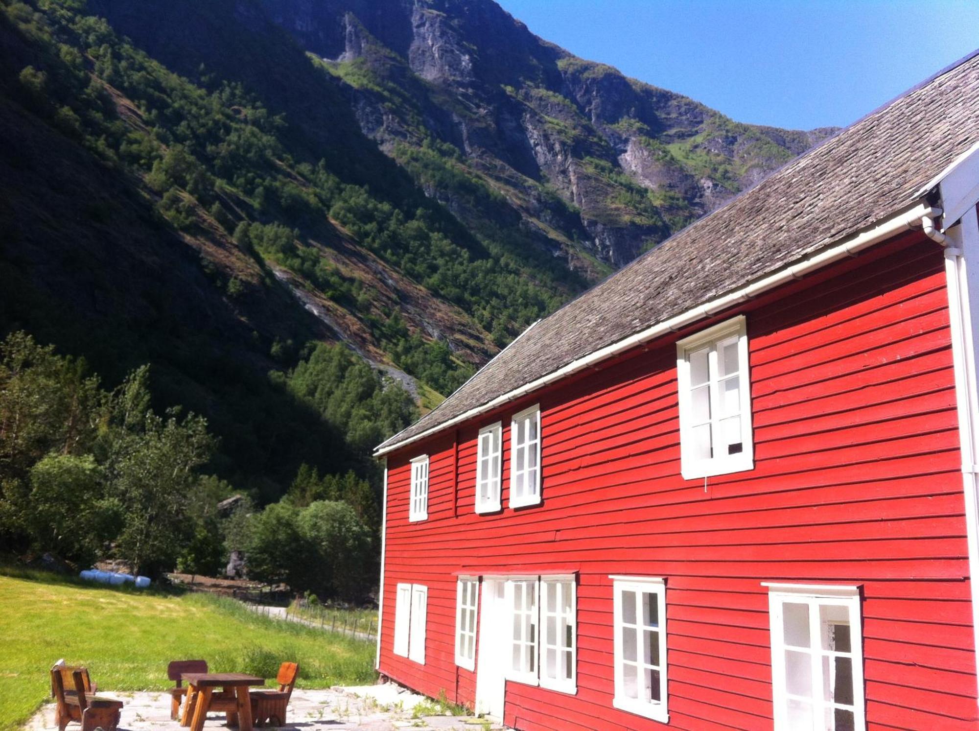 Brekke Gard Hostel Flåm Buitenkant foto