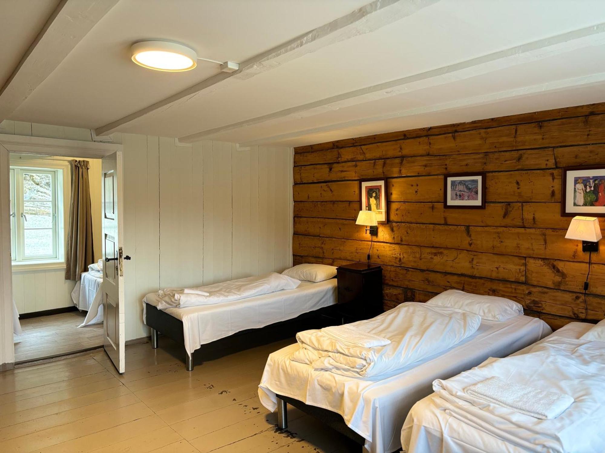 Brekke Gard Hostel Flåm Buitenkant foto